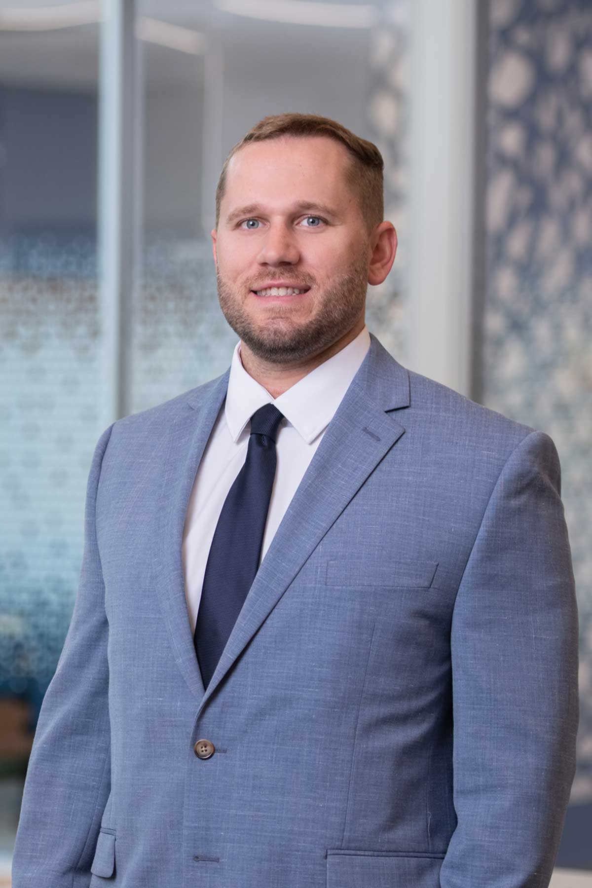 Adamhollinger 4742 Cropped Web